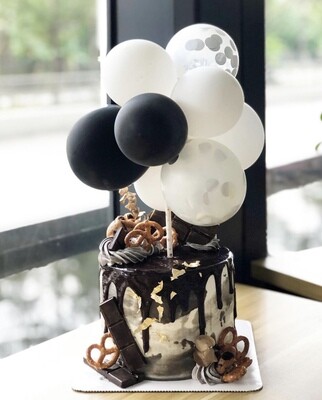 Balloon - Camouflage Cake