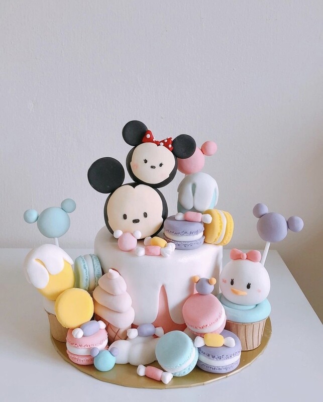 Disney - Tsum Tsum Land Cake