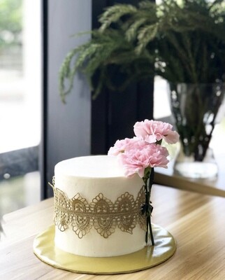 Golden Lace Cake