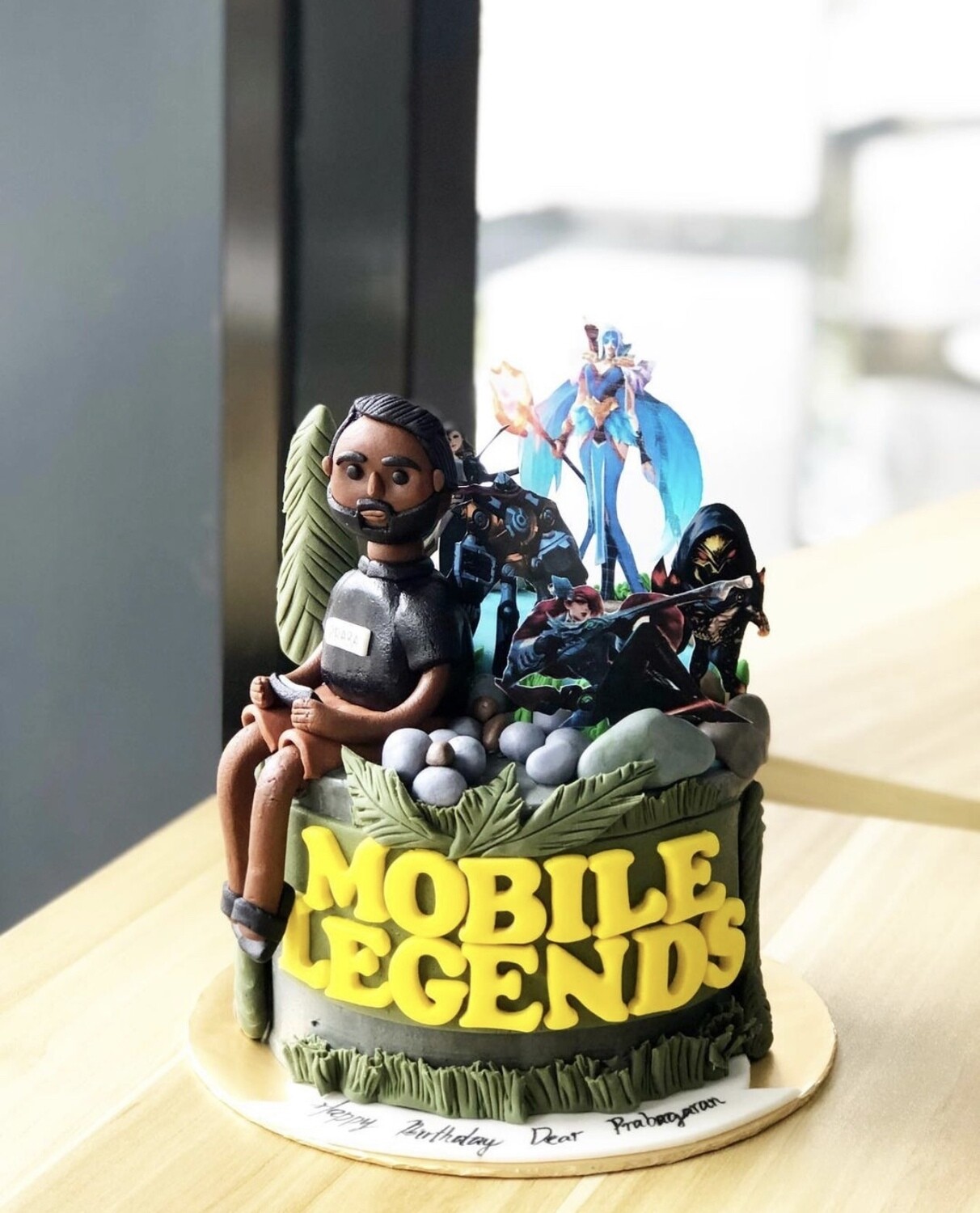 Mobile Legends Cake