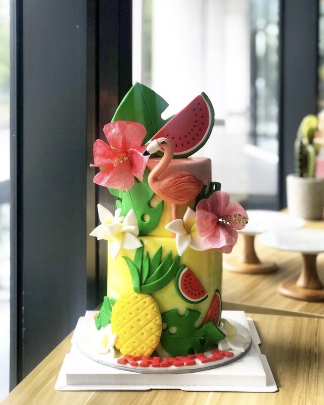 Flamingo Paradise in 2 Or 3 Tiers Cake Flamingo Paradise in 2 Or 3 Tiers Cake