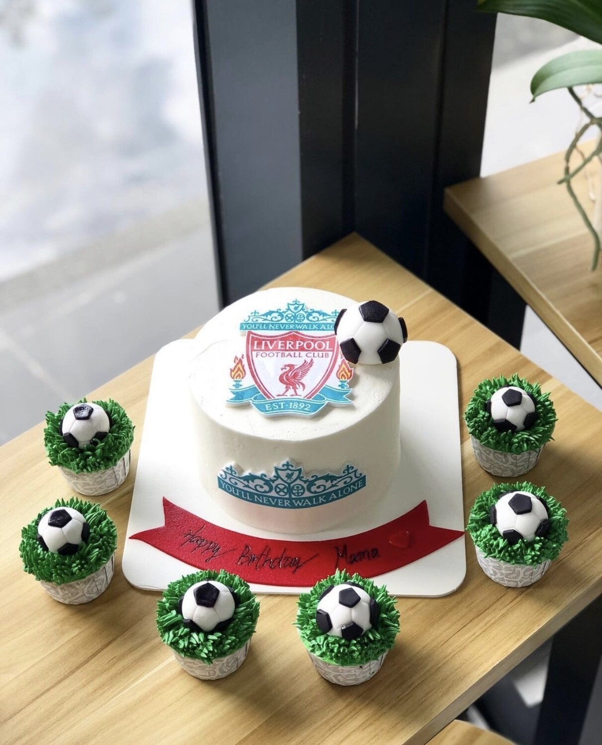 Football Cupcakes Or Cake Set 