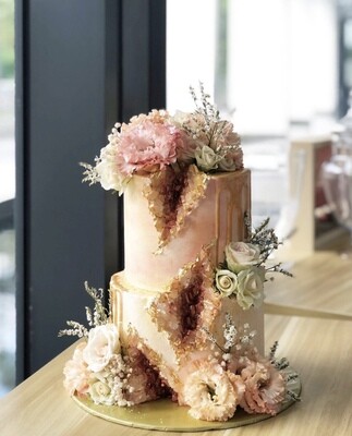 Christine in 2 Or 3 Tiers Cake