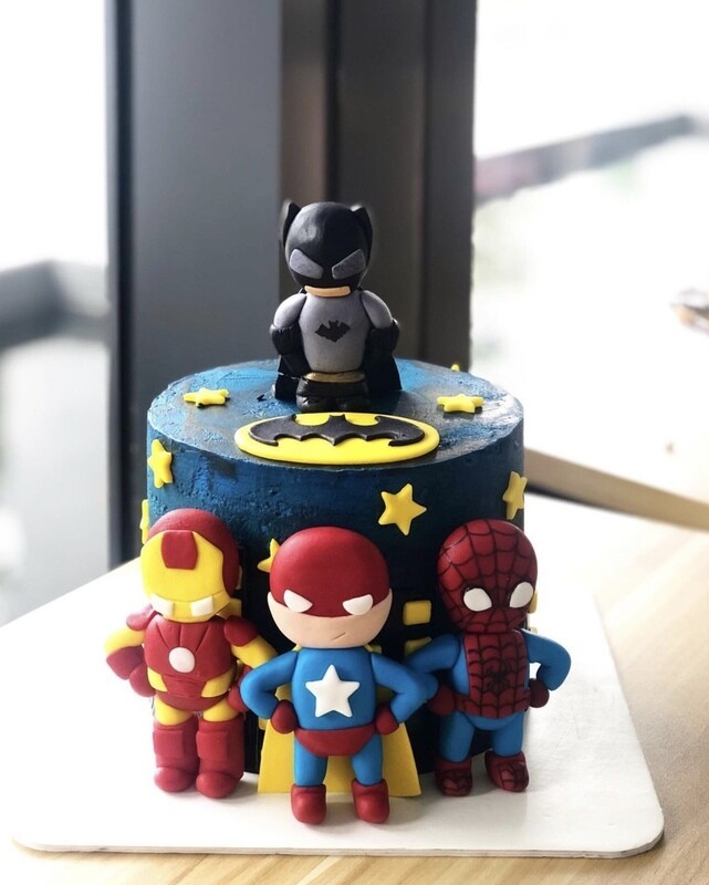 Marvel Avengers Superhero Cake 2 Group Marvel Avengers Superhero Cake 2 Group