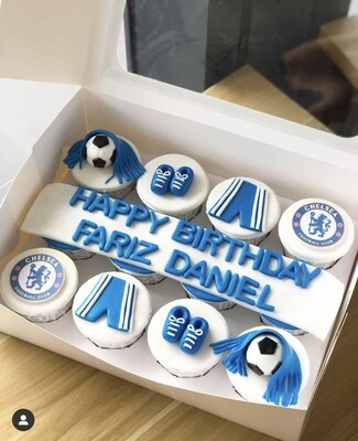 Football Cupcakes 1
