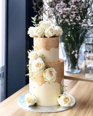 Gold Dress on White Cake In 2 Or 3 Tiers Cake