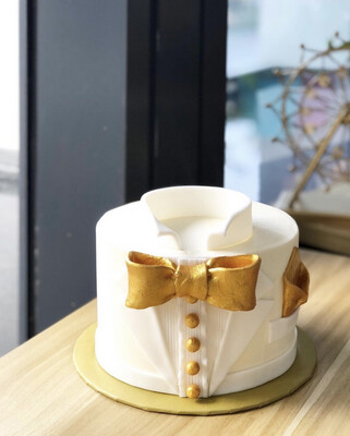 Tuxedo - Gold Cake