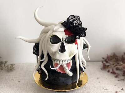 Halloween / Prank Cake - Skeleton Skull Head