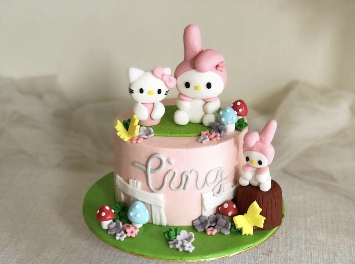 Sanrio - Hello Kitty And Melody Cake