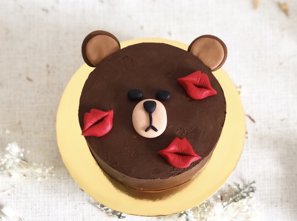 Line - Brown Bear Cake