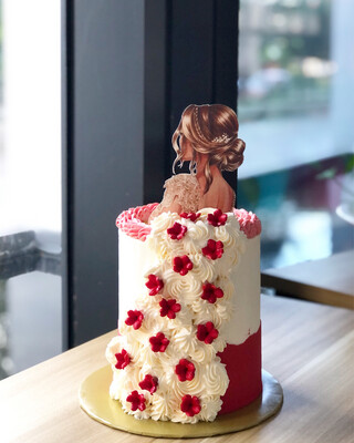 Lady Cake 2
