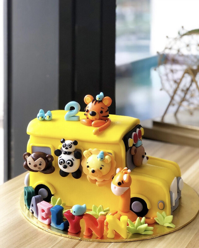 Animal Safari Jungle 3D Bus Cake 4 Animal Safari Jungle 3D Bus Cake 4