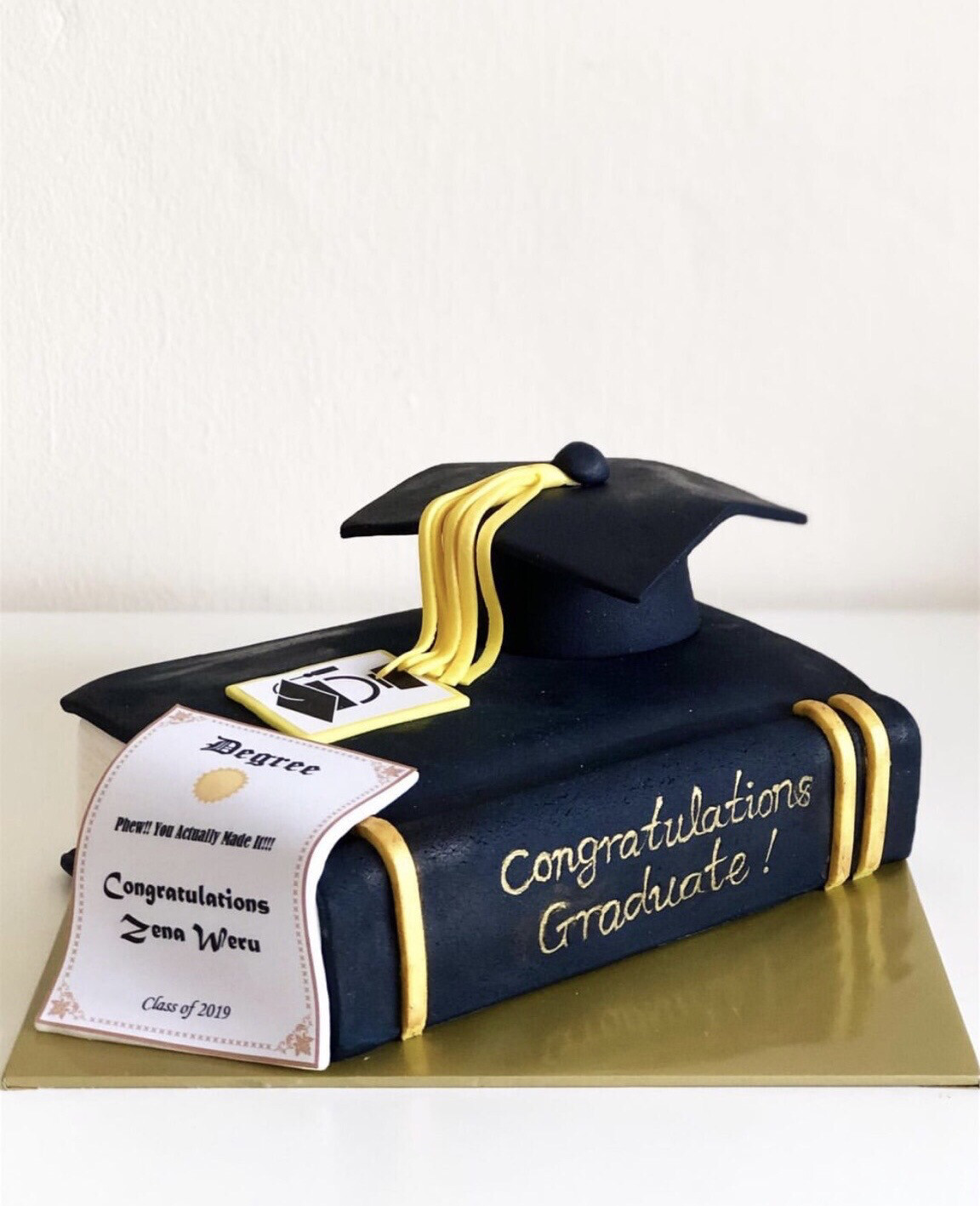 Graduation - Book Cake (WhatsApp Order)
