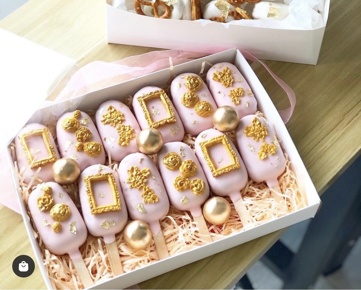 Rose Gold Cakesicles (12pcs)