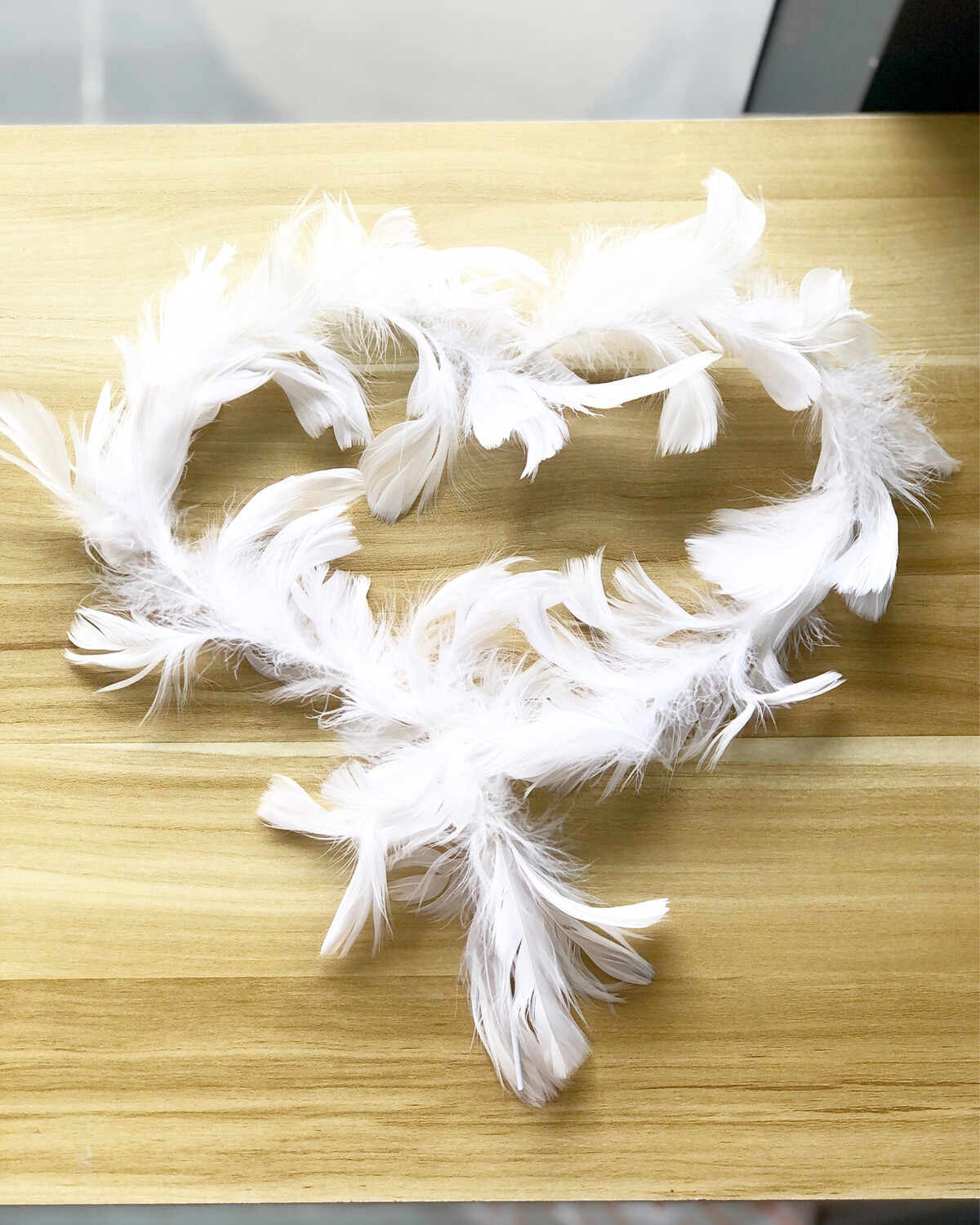 Feather Heart White