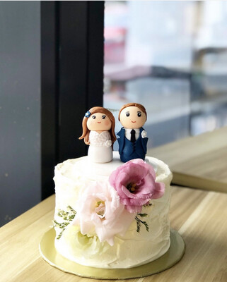 Wedding Couple 2 Simplicity Cake