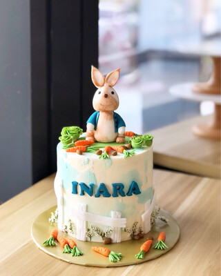 Baby Rabbit Cake 6 - Peter Rabbit