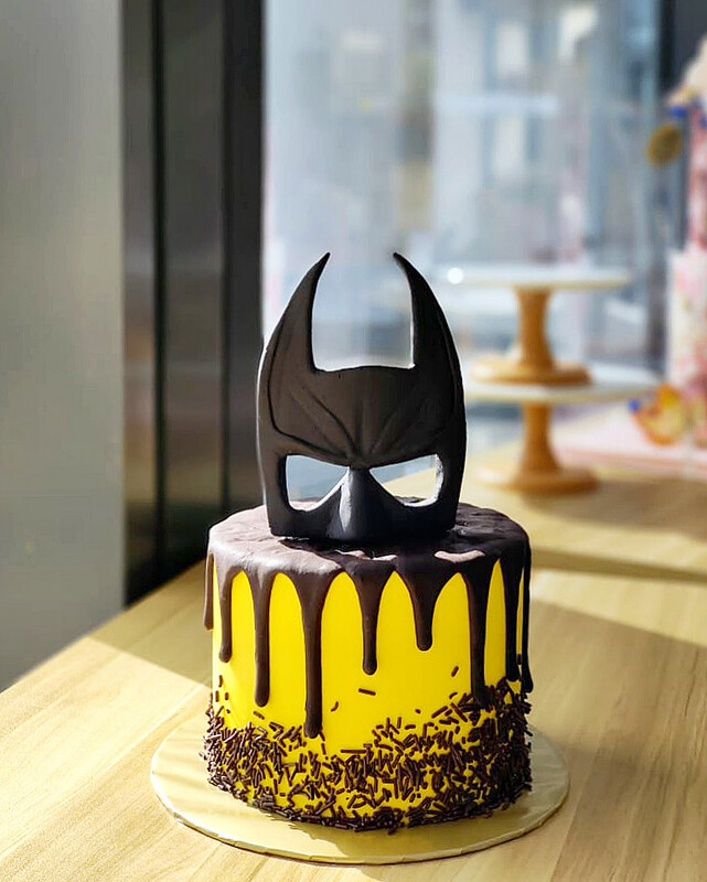 Marvel Avengers Superhero Cake 1 Batman Marvel Avengers Superhero Cake 1 Batman