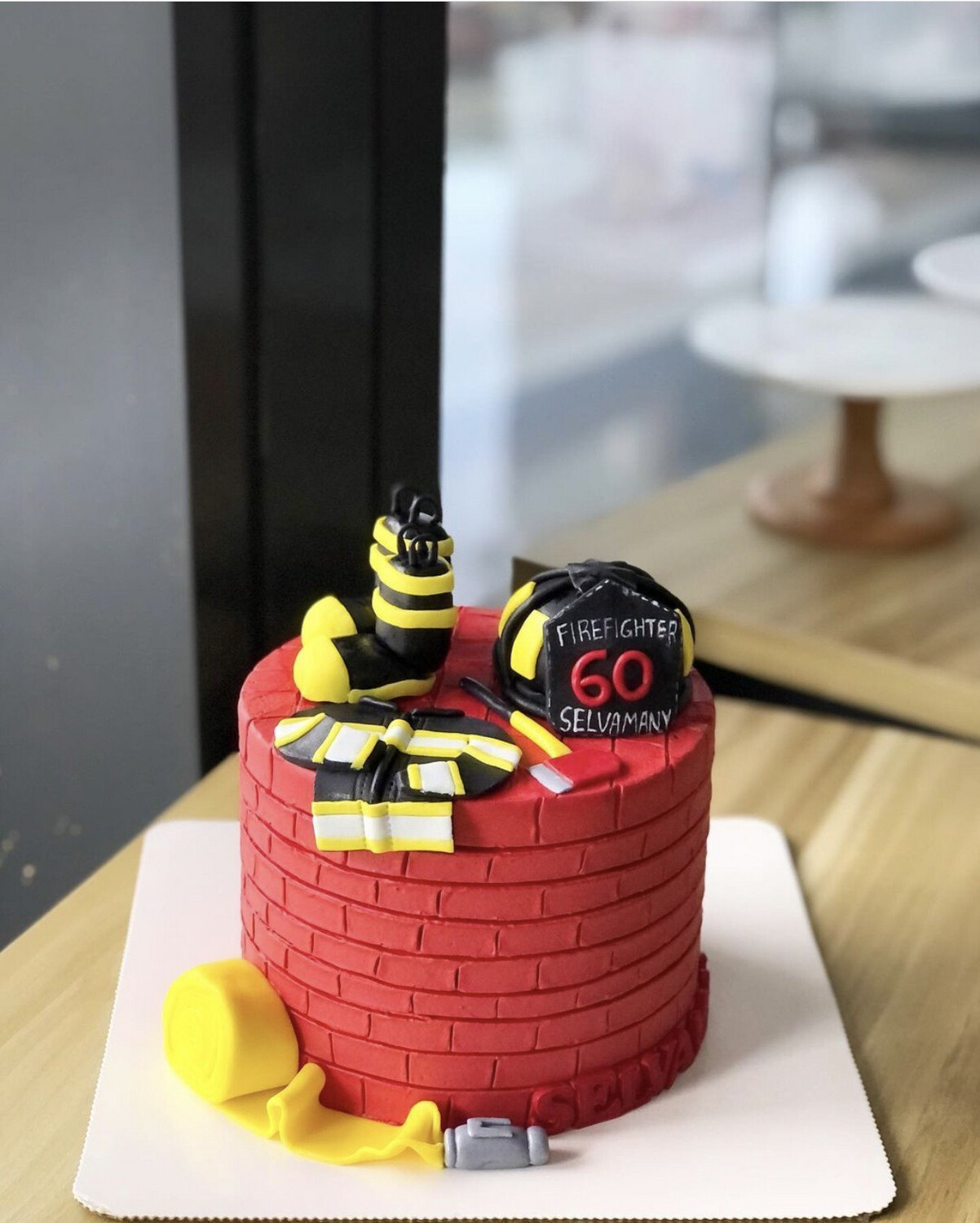 I&#39;m A Fireman / Fire Fighter Cake 1