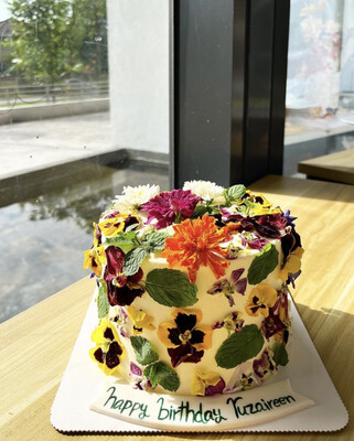 Edible Flower Cake