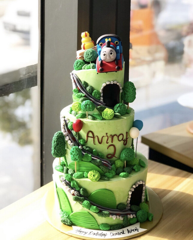 Baby Thomas Train In 2 Or 3 Tiers Baby Thomas Train In 2 Or 3 Tiers