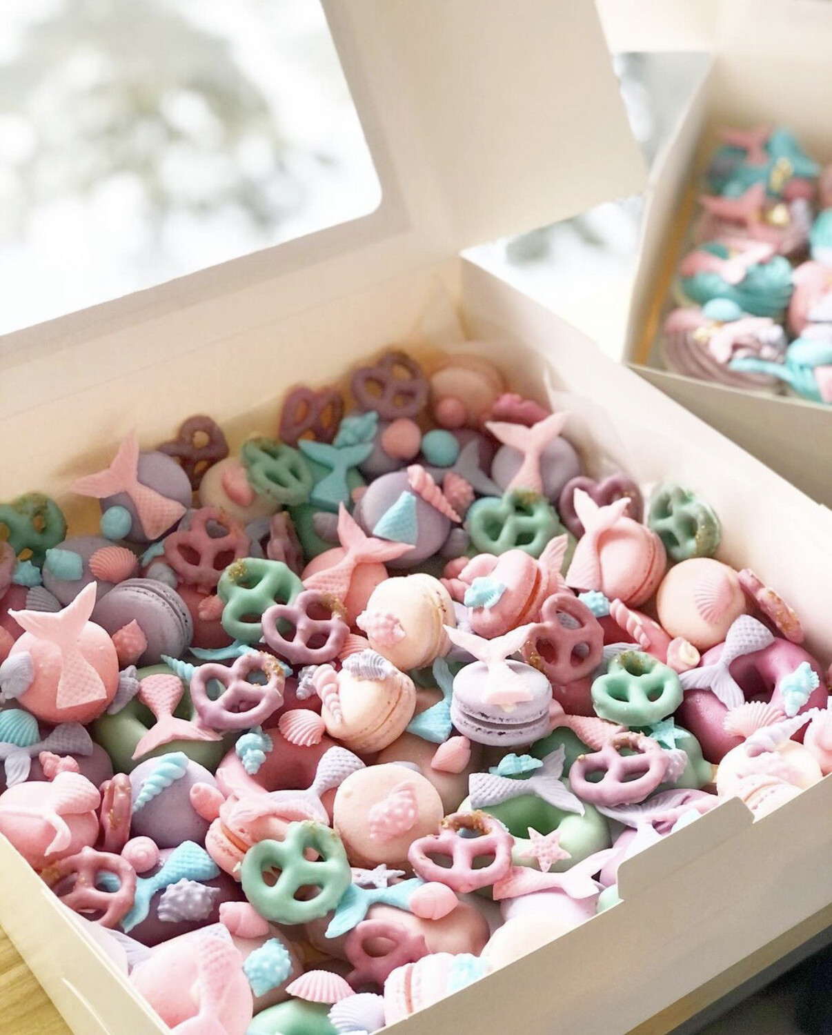 Disney - Mermaid Shells Cakesicles Macaron Set