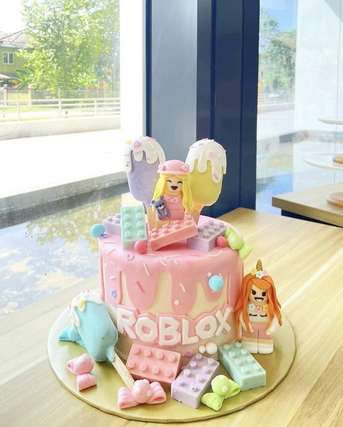 Roblox Girl Cake 2