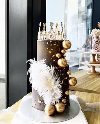Gatsby in 2 Or 3 Tiers Cake