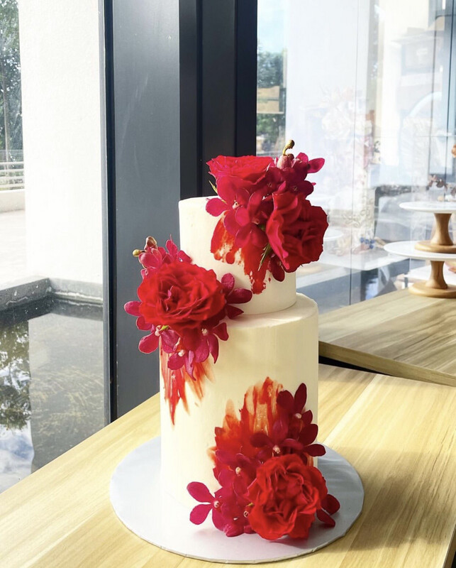 Joan in 2 Or 3 Tiers Cake Joan in 2 Or 3 Tiers Cake