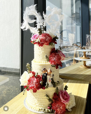 Russell in 2 Or 3 Tiers Cake