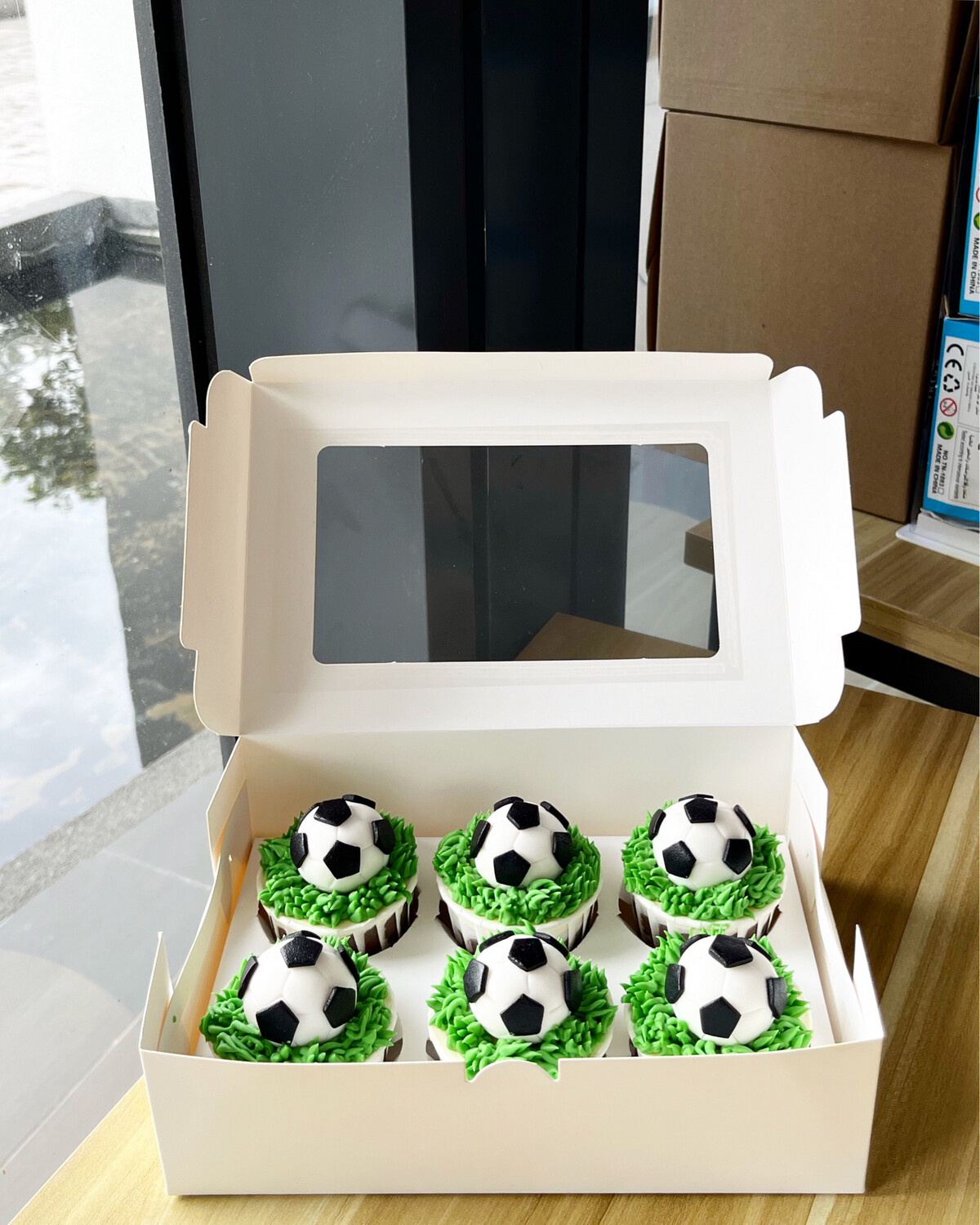 Football Cupcakes 2