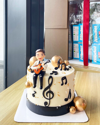 Music Cake 1 - Guitar