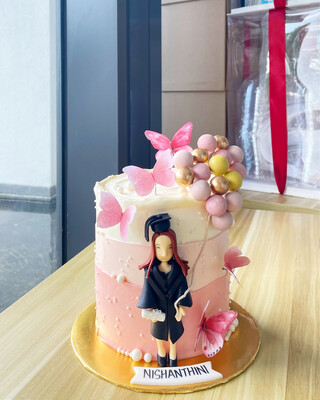 Graduation Cake 4