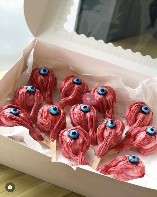 Halloween / Prank Cake - Eyeball Cakesicles