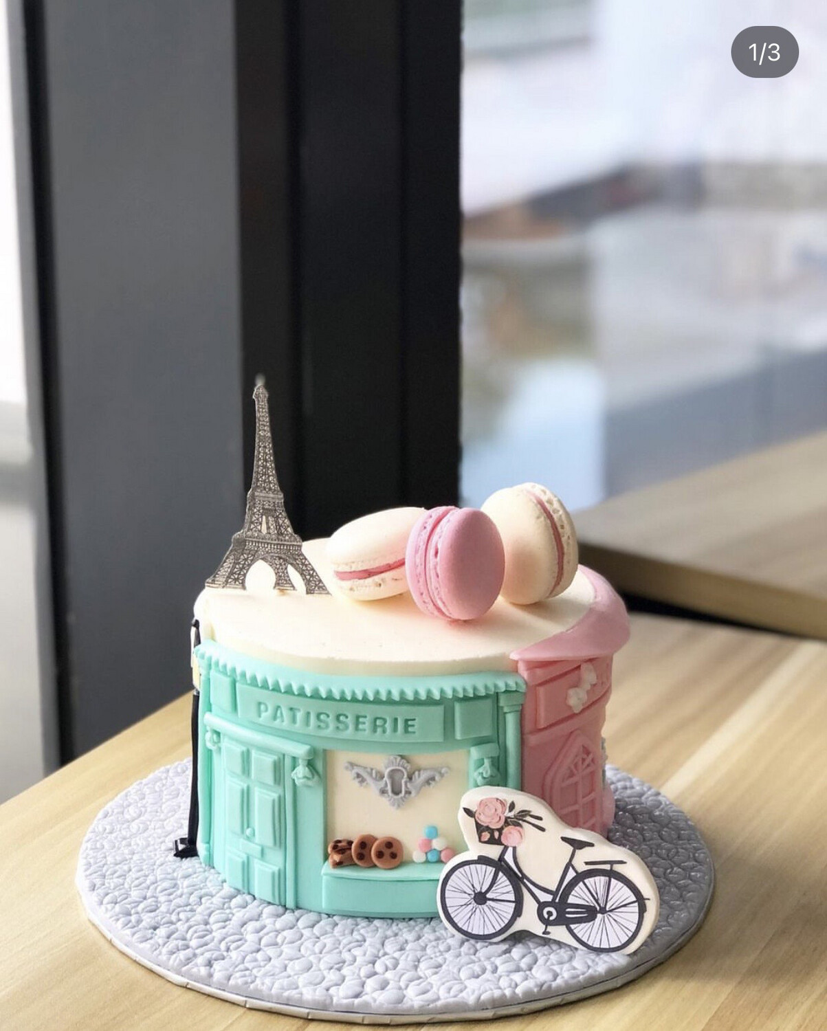 Vacation Cake 2 - Paris