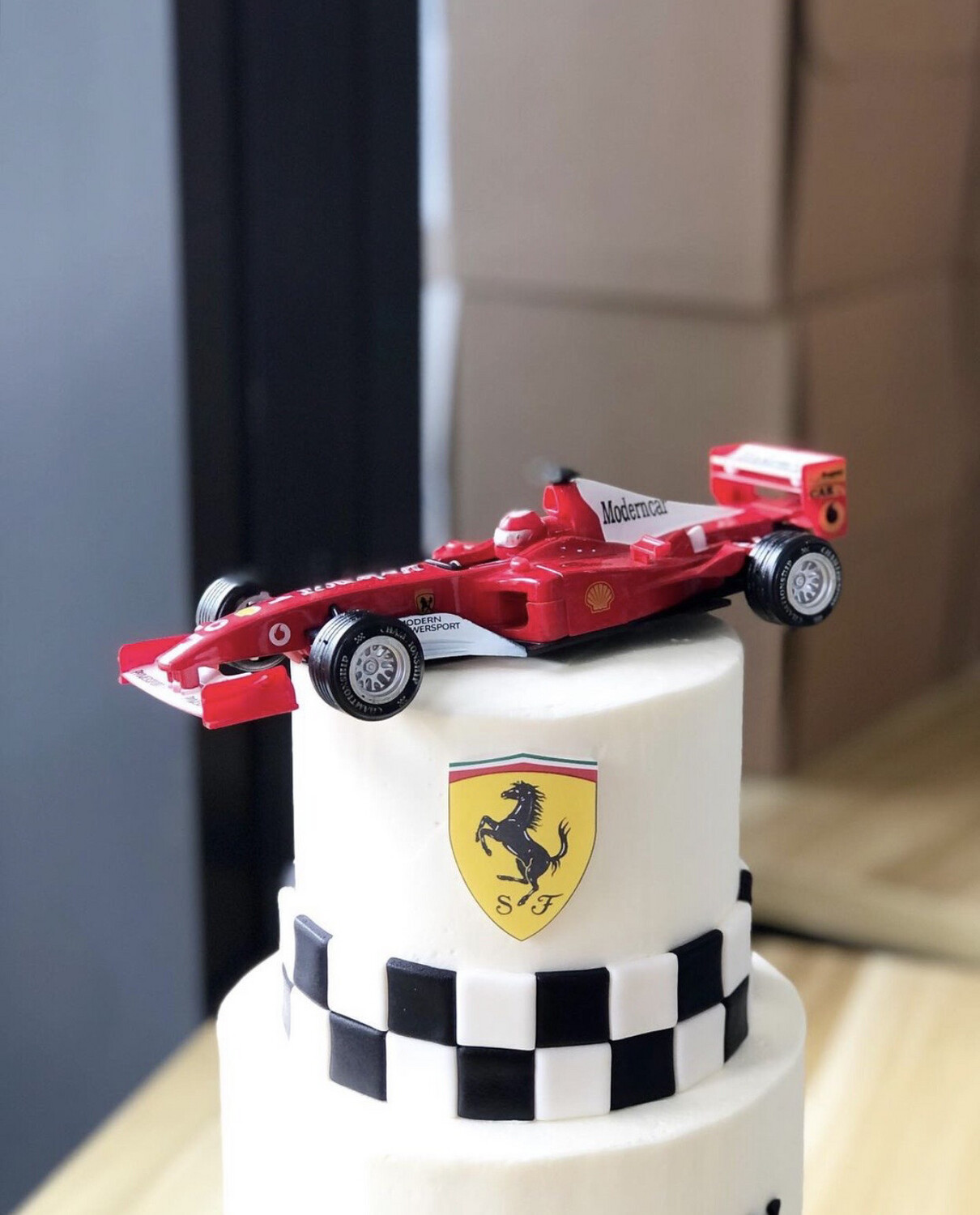 Car Cake - F1 Ferrari 3