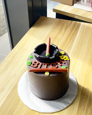 Cigar Marijuana Weed Design Cake 2