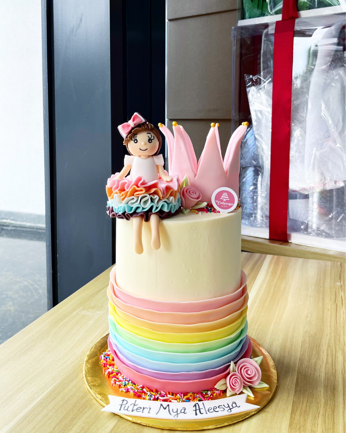 Princess Cake 3 Crown Rainbow
