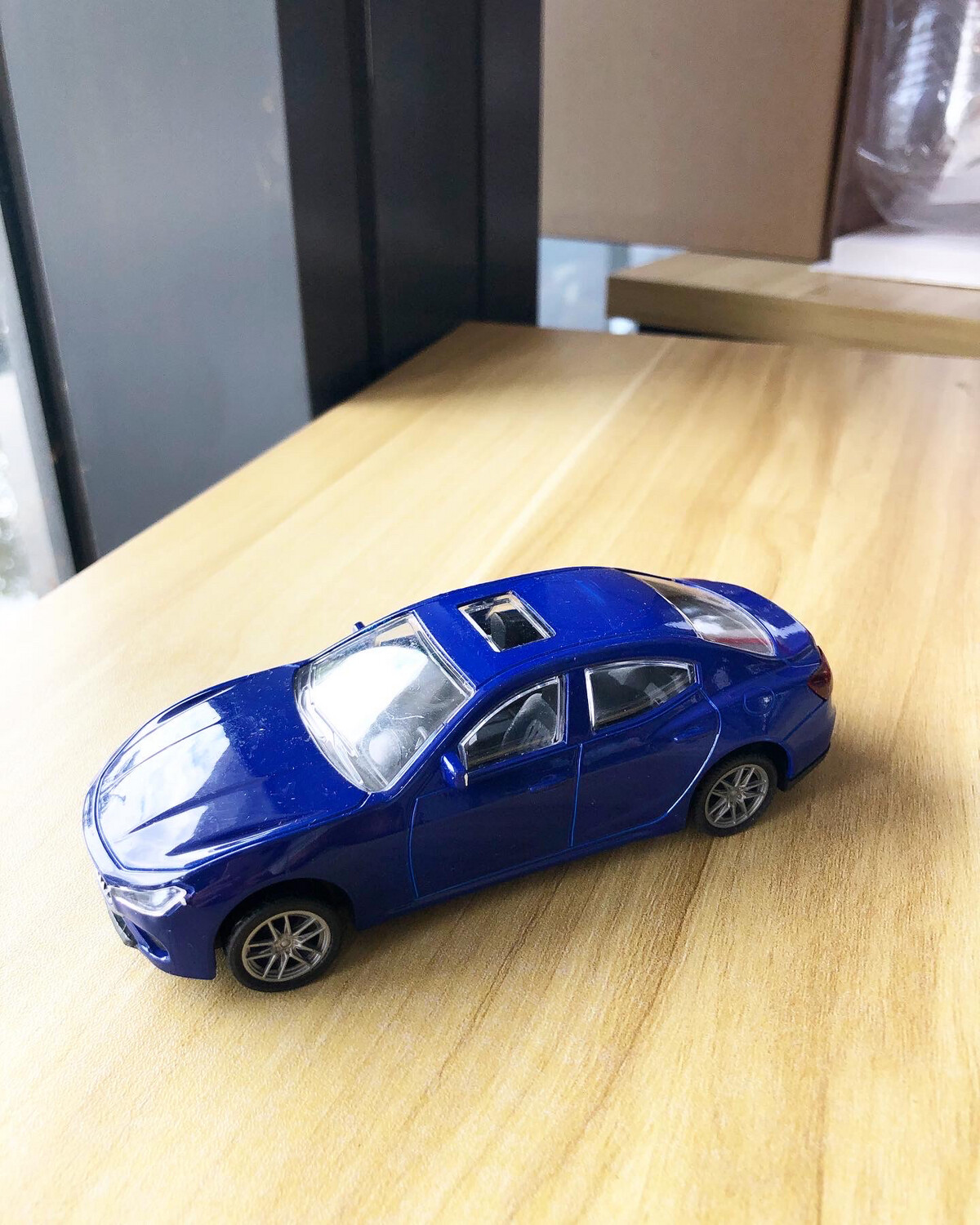 Topper - Car 2 - Blue Maserati