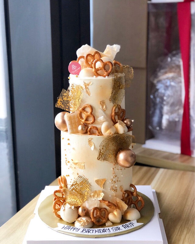 Netting in 2 Or 3 Tiers Cake Netting in 2 Or 3 Tiers Cake