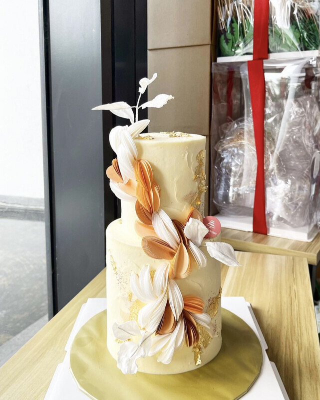 Anna in 2 Or 3 Tiers Cake 2 Anna in 2 Or 3 Tiers Cake 2