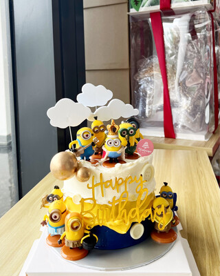 Minion Cake 4