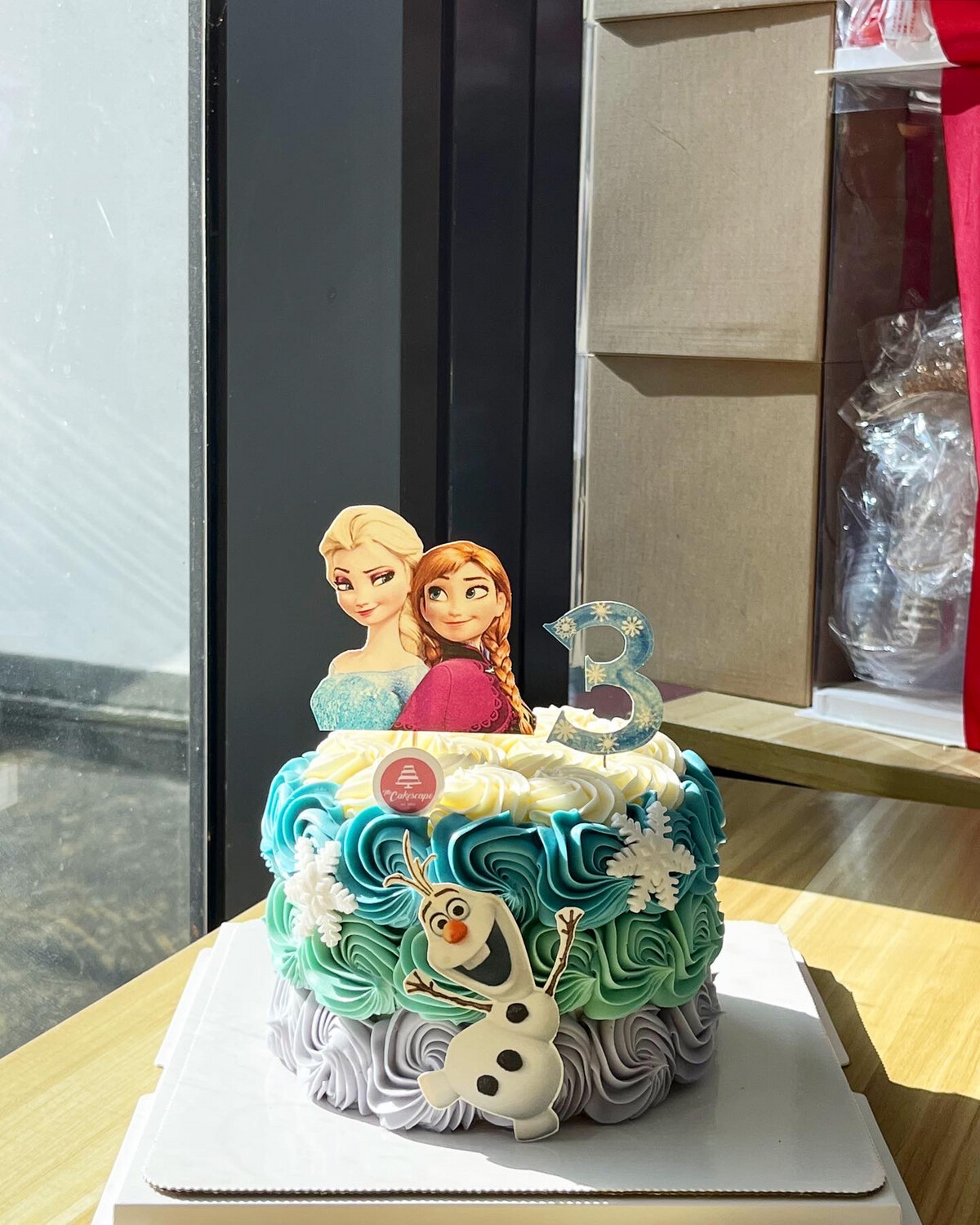 Disney - Frozen Elsa Cake 4