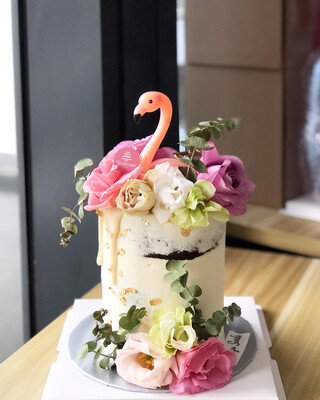 Flamingo / Swan Naked Cake