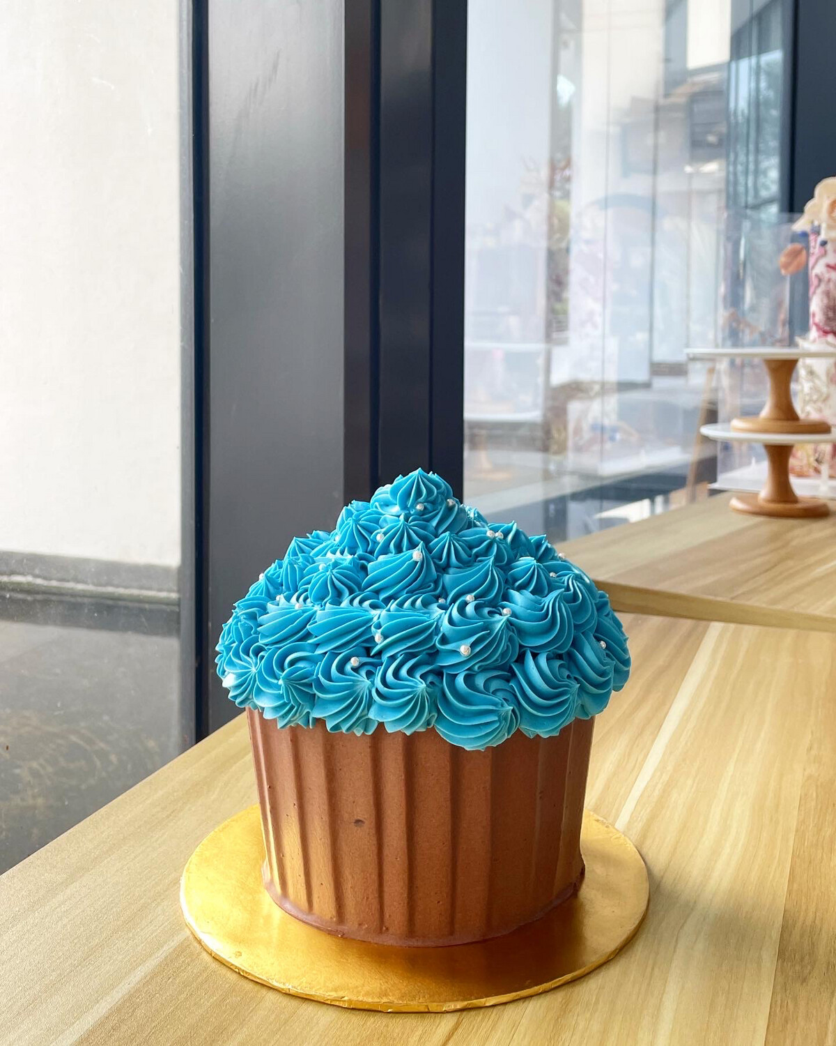 Giant 3D Cupcake Cake