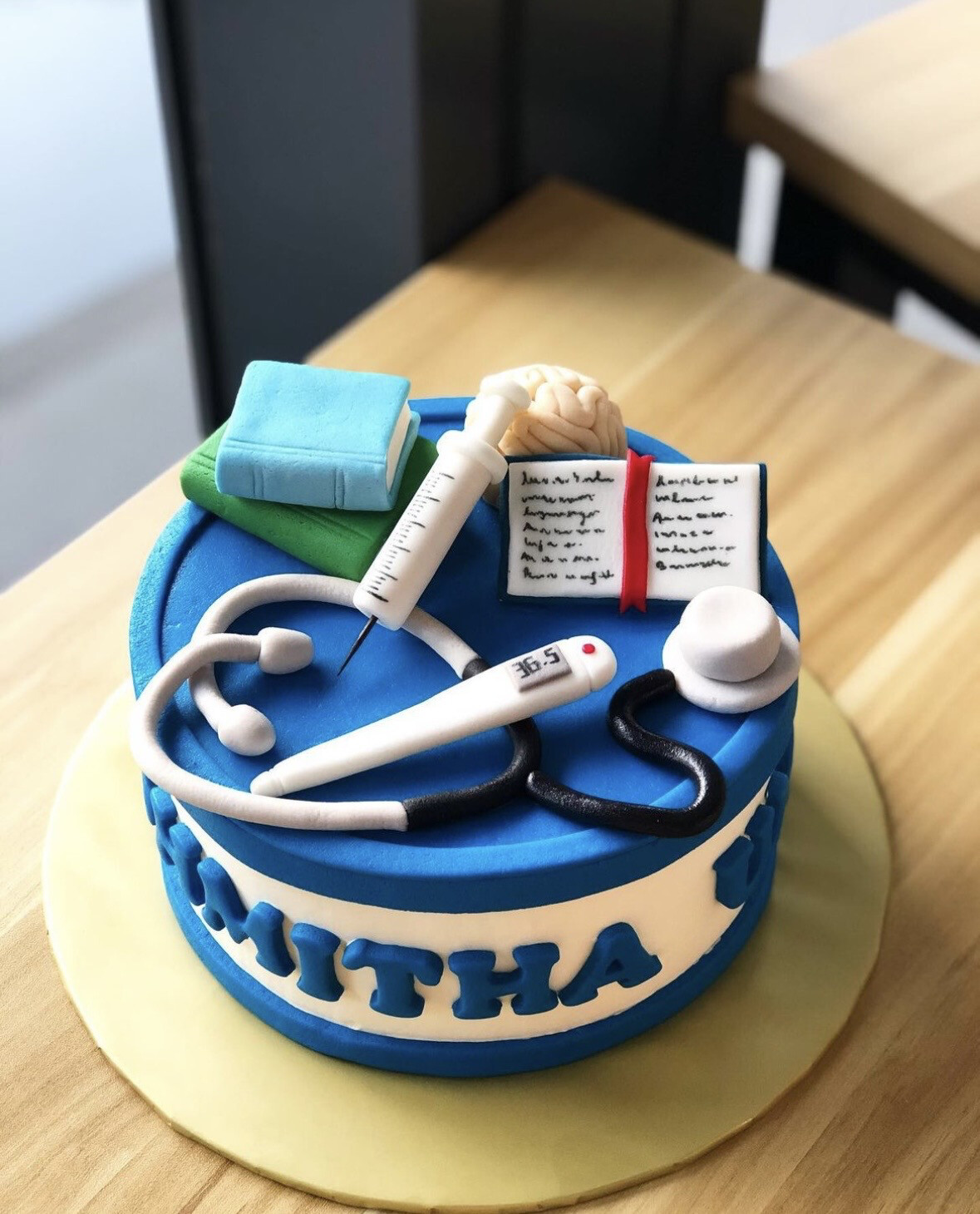 I&#39;m A Doctor / Nurse Cake 3