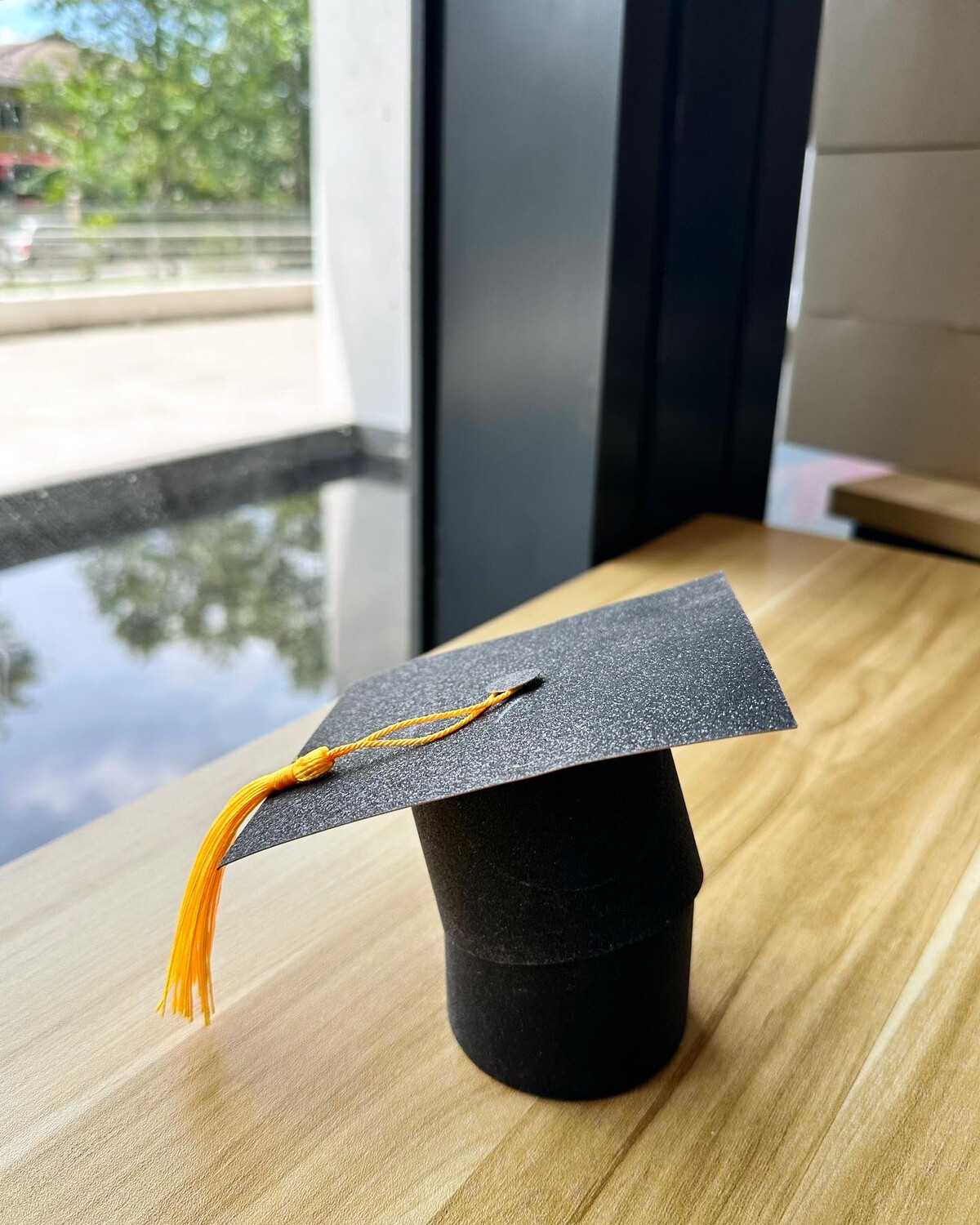 Topper - Graduation Hat