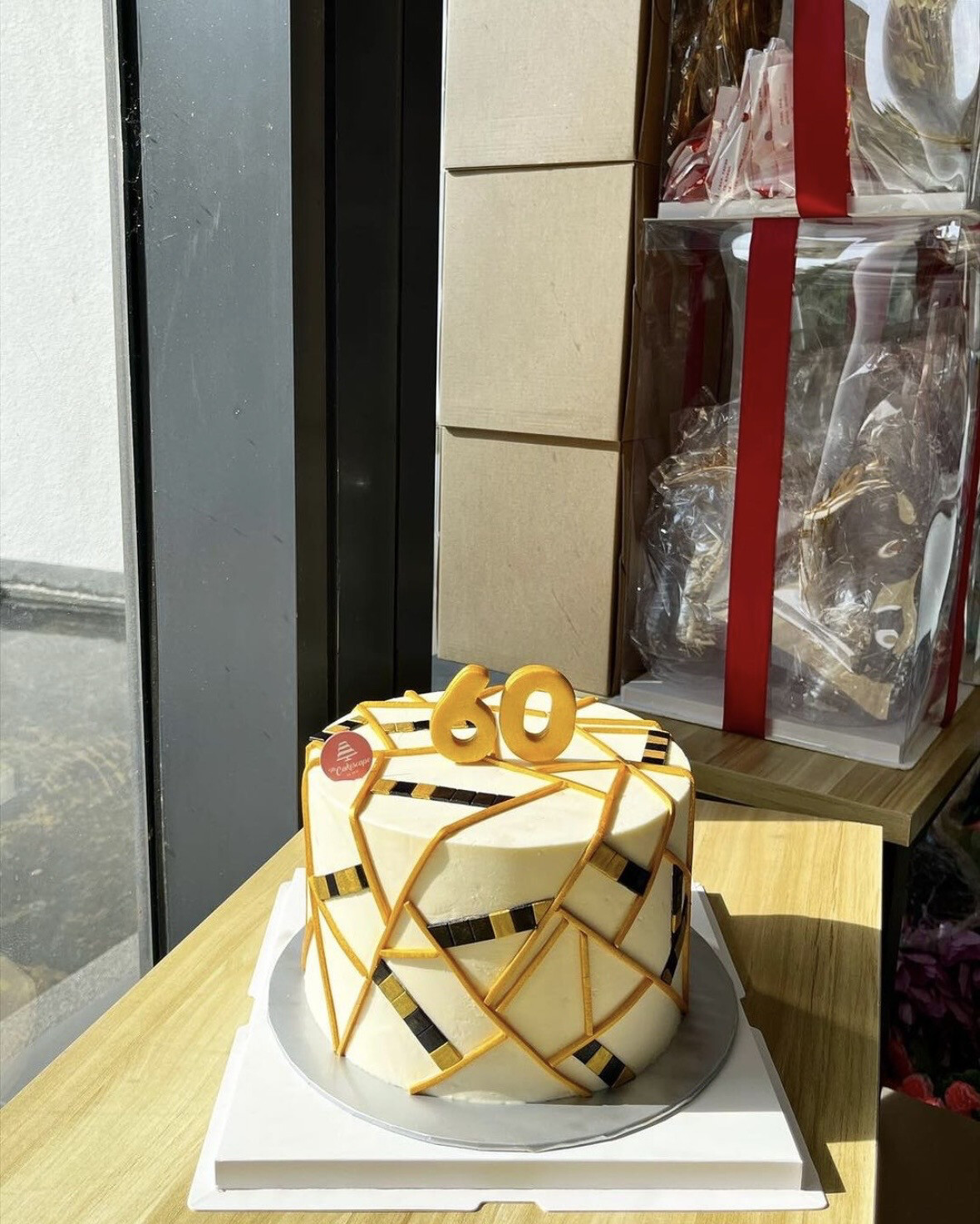 Epaulette Geometry Cake - Gold Pilot