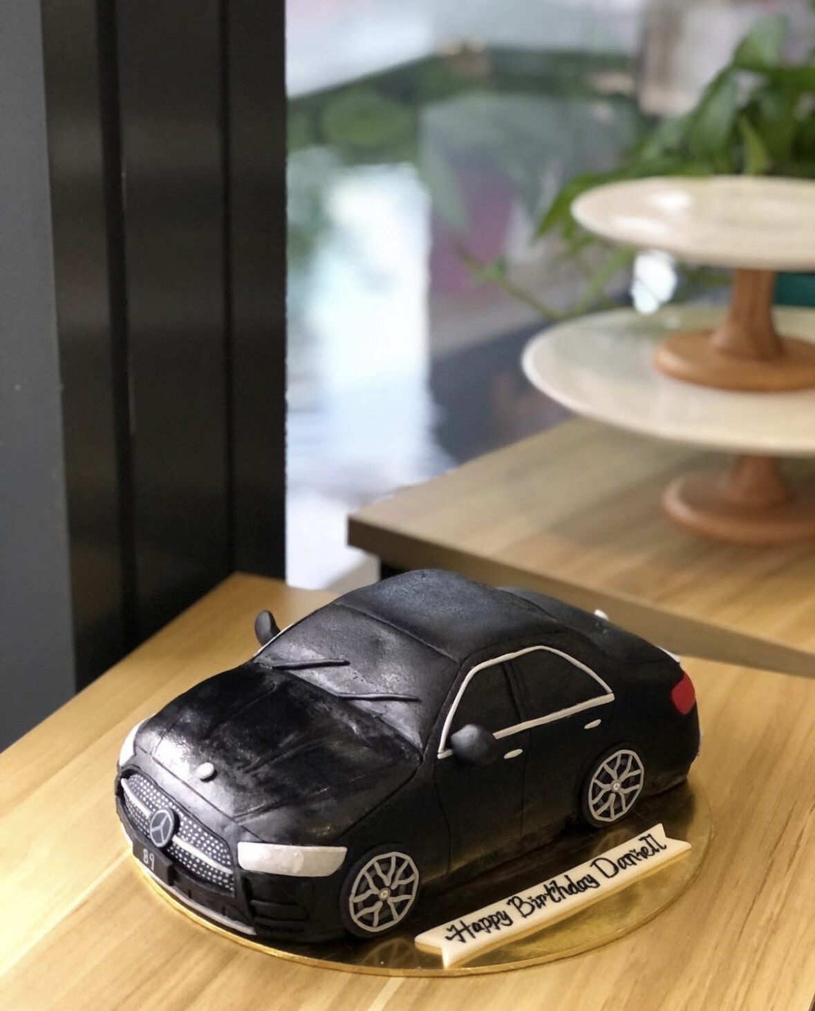 Car - 3D Mercedes Cake 1