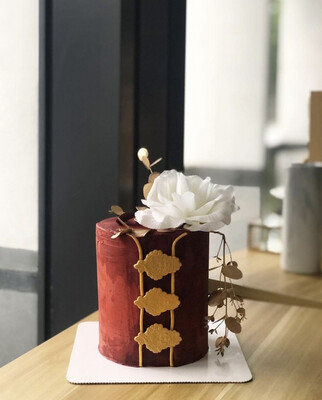 Oriental Chinese Wedding Cake 3 Cheongsam